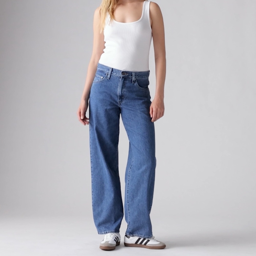 Levi’s baggy dad jeans